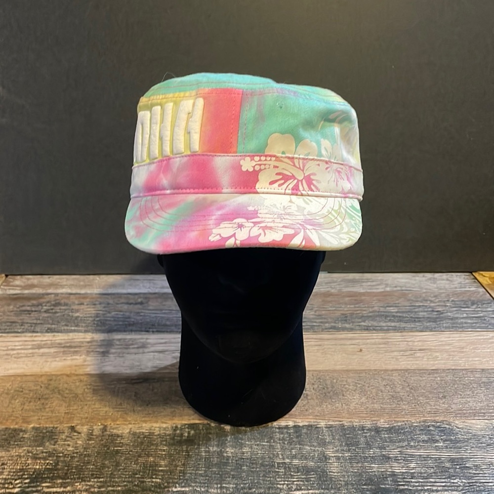 Women’s Aloha Headwear strap back. NWT.